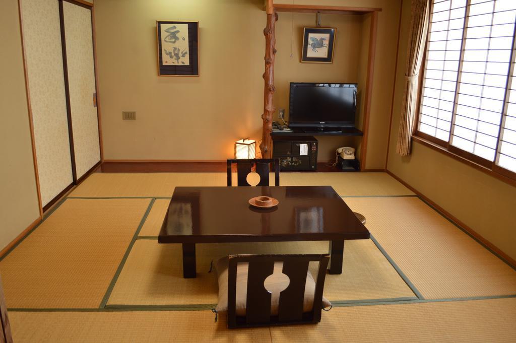 Yumotoya Hotel Macumoto Szoba fotó