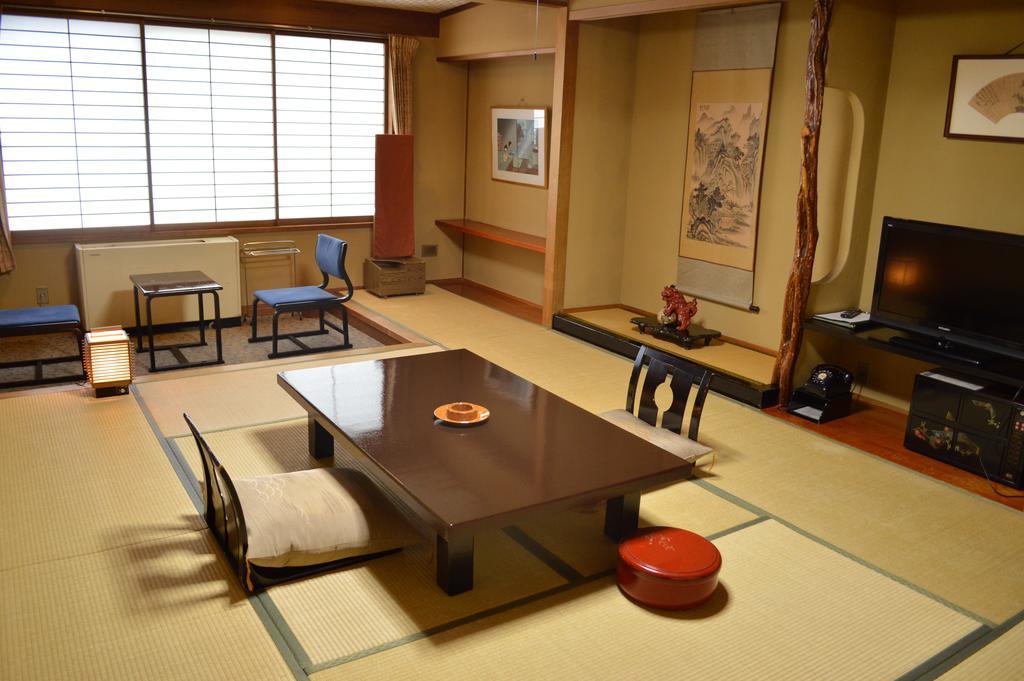 Yumotoya Hotel Macumoto Szoba fotó